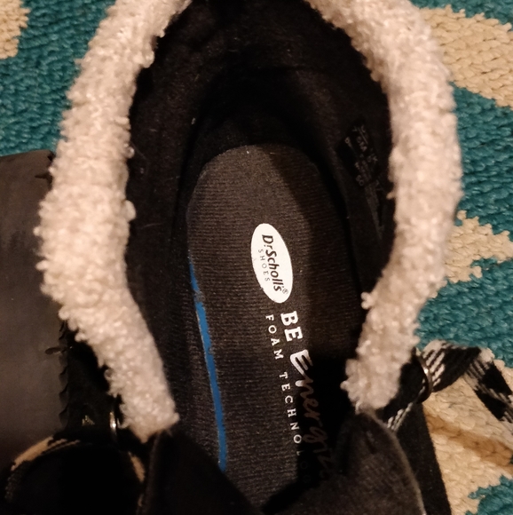 Dr. Scholl's Waterproof booties - Picture 3 of 9